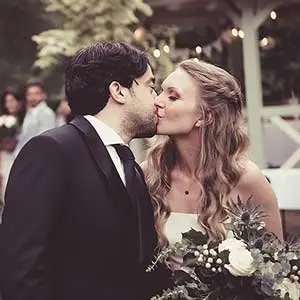 bride groom first kiss